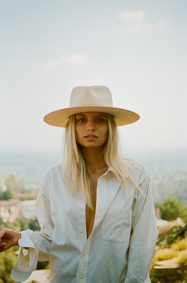 Ivory Rancher - Wool Felt Fedora Hat in Beige