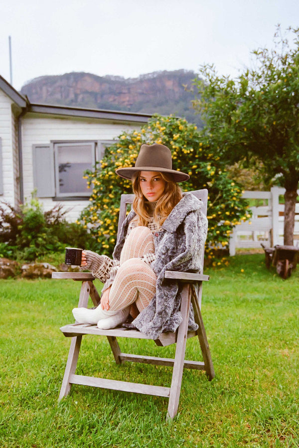 The Weekender - Wool Felt Fedora Hat in Brown